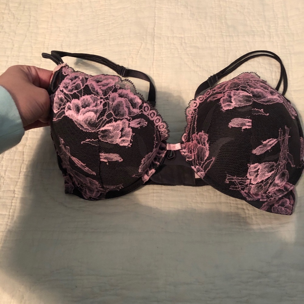 34C VS like new Bra
